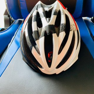 ベル　サイクリングヘルメット　