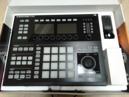 MASCHINE STUDIO 中身ほぼ新品
