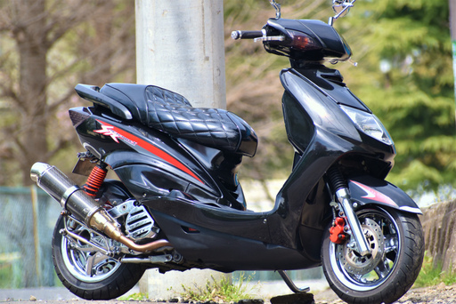 ☆シグナスX SR＊ボアアップ車＊155cc＊メッキパーツ多数＊カスタム車＊WAKO’Sオイル交換済＊下取り全国配送も可能です☆彡