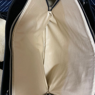 BREEのバッグ2点