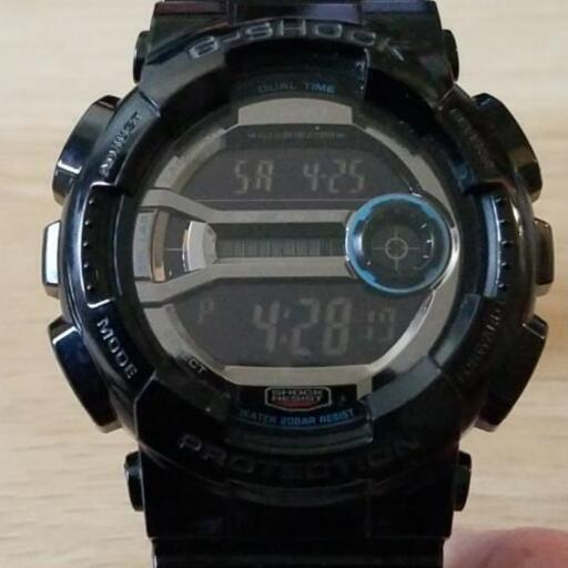 CASIO G-SHOCK GD-110 美品　中古　箱、説明書あります。