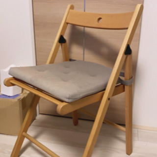 IKEA 折り畳み椅子2個　クッションをプレゼント🎁ウッド　木製　