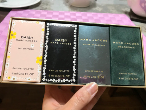 DAISY MARC JACOBS 香水