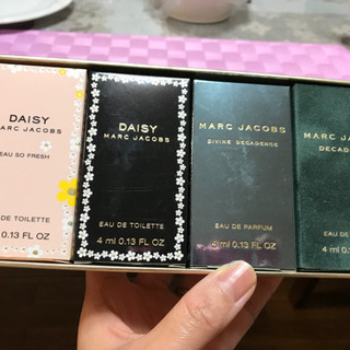 DAISY MARC JACOBS 香水