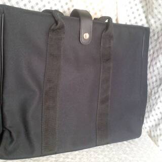 新品　黒　バッグ　鞄　ブラック　縦約 31cm×横約 36.5c...