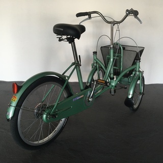 静岡 ブリヂストン ミンナ 大人用三輪自転車