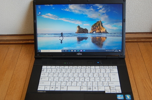 ★富士通ノートPC　A561/D　Win10　MS-OFFICE 完動品★
