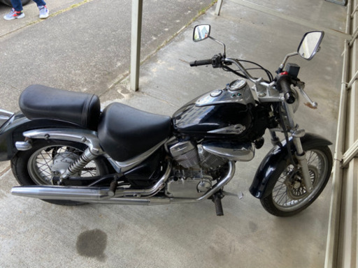 スズキ イントルーダー250 クラシック