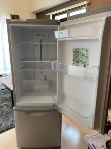 【値下げ】美品冷蔵庫！2017年Panasonic製！168L、2ドア、シルバー