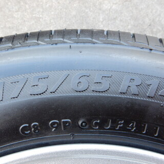 ＧＲＡＳＳ－ＨＮ　１４インチ　アクア、ヴィッツ、フィット、キューブ GRASS－HN 14インチ アクア、ヴィッツ、フィット、キューブ