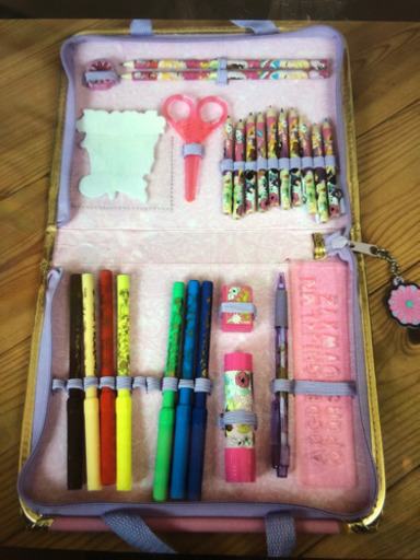 ディズニーストアディズニープリンセス文具セット マロン 中のおもちゃの中古あげます 譲ります ジモティーで不用品の処分