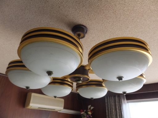 シャンデリア電気レトロ電気蛍光灯インテリアアンティークビンテージ やっちゃん 海南の家庭用品 その他 の中古あげます 譲ります ジモティーで不用品の処分