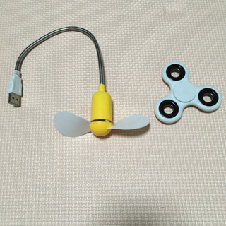 ハンドスピナー　USBミニ扇風機　12月末処分