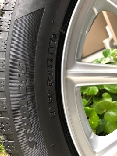 VW タイヤ、アルミホイールセット 18インチ 245/45/18 スタッドレス VW タイヤ、アルミホイールセット 18インチ 245/45/18 スタッドレス
