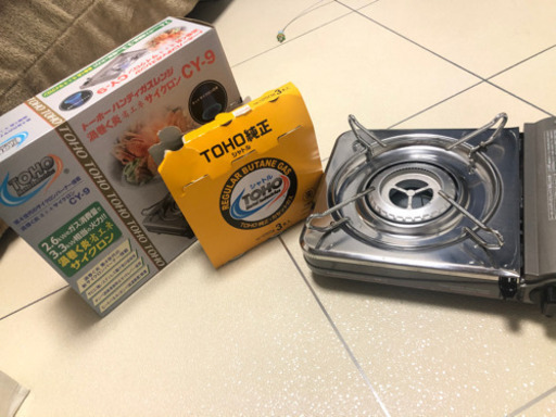 カセットコンロ  箱・取扱説明書・ボンベ1本使用途中2本未使用付き カセット