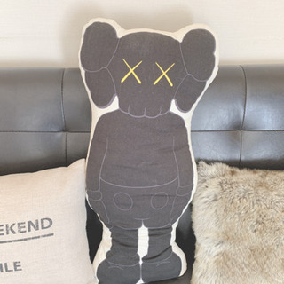 KAWS クッション 抱き枕