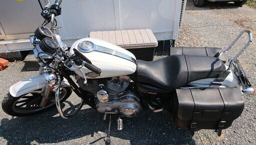 ハーレーダビッドソン　早い人順で　883L-I　ホワイト　セル一発　　　カスタム多数　改造部品多数 ハーレーダビッドソン 早い人順で 883L-I ホワイト セル一発 カスタム