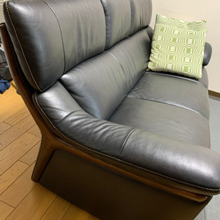 カリモク　ソファ　3人掛け　長椅子