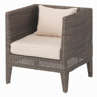 (値下げ)高級人工ラタン　クッション付 ガーデンファニチャーラウンド4点セット