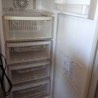 冷凍庫ゆずります！