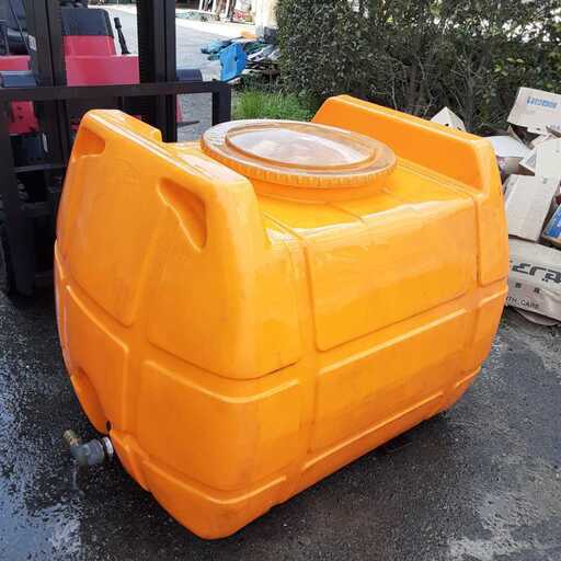 ♬　薬剤タンク　￥１５３００で売れました