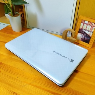 corei7メモリ8G、SSD128Gで超高性能のdynaboo...