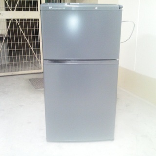 中古美品 サンヨー(SANYO) 2ドア冷凍冷蔵庫 SR-9P 86L 天板耐熱
