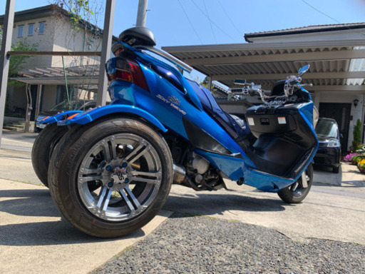 オートバイ車体 スズキ スカイウェーブ250 トライク仕様