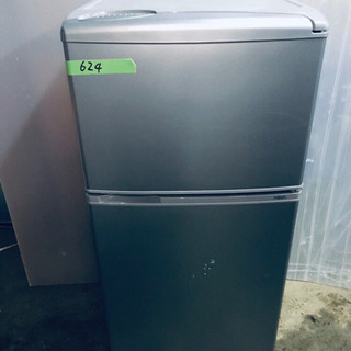 高年式‼️624番 AQUA✨ノンフロン冷凍冷蔵庫✨AQR-111F‼️ 【公式