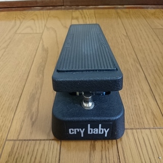 ワウワウの定番、cry babyを4,200円で。