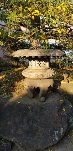 ※急募　石燈籠