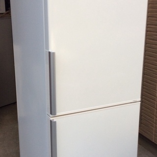 ヤマダ YRZ-F15E1 156L 2ドア冷蔵庫（中古良品小傷あり）2019年式