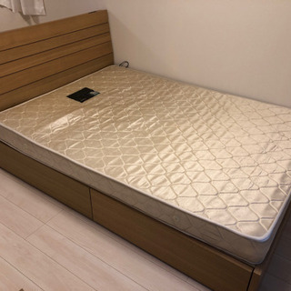 ダブルベッド 収納 コンセント付き マットレス ニトリ