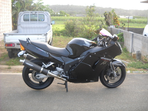 ホンダ　CBR1100XX