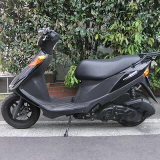スズキ　アドレスV125　チョイカスタム　実動中古美車　タイヤ前後バリ山　社外マフラー付　自賠責保険(令和2年8月)付き