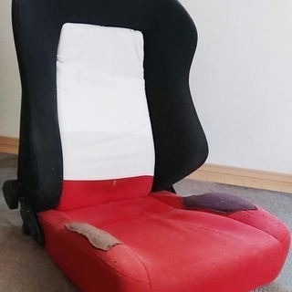 中古トヨタノア用回転対座シート2脚【御引取り出来る方限定】