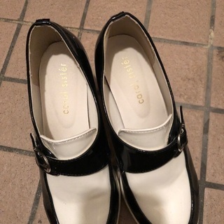 シンプルな靴？