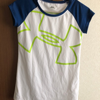 【お譲り先決まりました】女児用　Tシャツ　アンダーアーマー　UN...