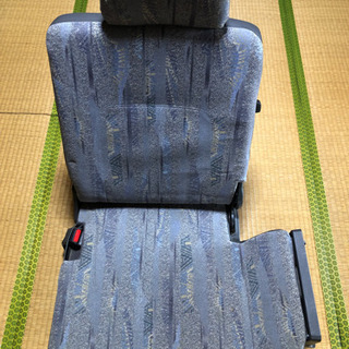 98年式パジェロのサードシート(座椅子として)