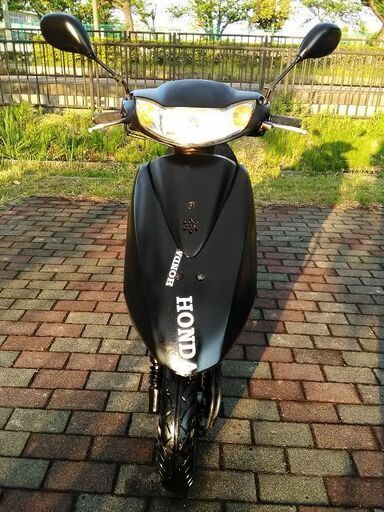 優れたエンジン、ホンダディオAF62。 バックタイヤは新品です。 フロントタイヤは新品です。 フロントブレーキパッドは新品です。 シートカバーは新品です。 エンジンオイルは新品です。