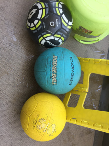 サッカーボール子供用とドッチボールセット ぽんちゃん 福岡のサッカーの中古あげます 譲ります ジモティーで不用品の処分 サッカーボール子供用とドッチボールセット ぽんちゃん 福岡のサッカーの中古あげます 譲ります ジモティーで不用品の処分
