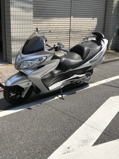 スカイウェイブ  250 インジェクションモデル、自賠責R3年4月28日まで付いてます。