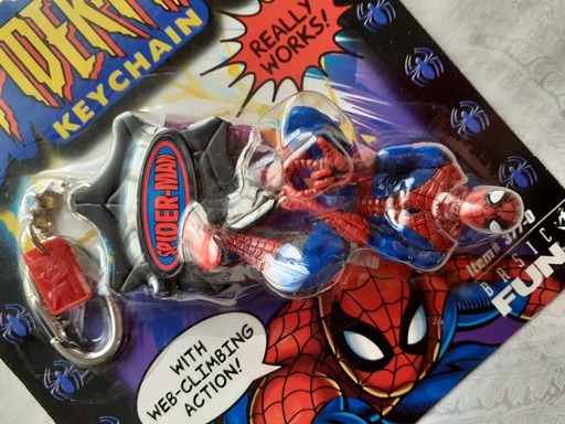 キーホルダースパイダーマンがスルスル糸を伝って登る リアルレア品新品未開封超美品 Amy 越谷の小物 その他 の中古 古着あげます 譲ります ジモティーで不用品の処分