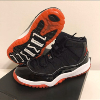 新品未使用品☆NIKE エアジョーダン11 レトロ 22cm
