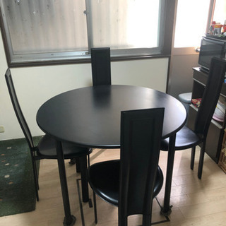 イタリア製、ダイニングテーブルセット