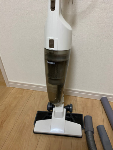 ツインバード　サイクロン掃除機