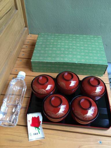 特選漆器☆新品未使用☆ 蔵出し お椀５客 おぼんのセット 漆器 高級品 おわん お盆