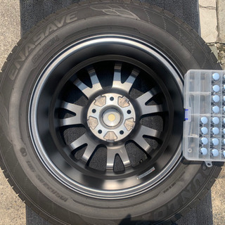 （取引先決定)15インチタイヤホイールセット（ナット付）美品195/65R15