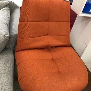 座椅子　オレンジ