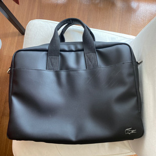 正規品ラコステ黒鞄、ヨーロッパで購入したもの